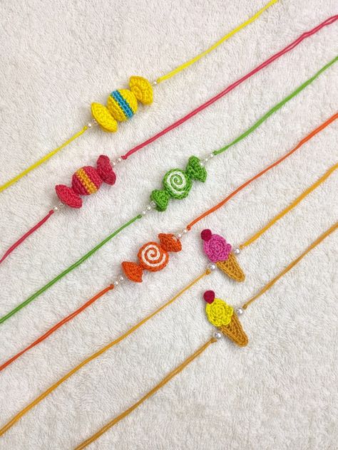 Crochet Breslate, Crochet Rakhi Pattern, Crochet Rakhi, Quilling Rakhi, Handmade Rakhi Designs, Baby Crafts Diy, Rakhi Making, Handmade Rakhi, Rakhi Design