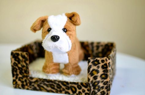 SO... To make your OWN adorable dog bed- you will need... A hot glue gun, a small amount of high density foam ( whatever thickness you de... Ag Projects, American Girl Doll Pets, Ag Doll Crafts, Puppy Crafts, Og Dolls, Journey Girl Dolls, Cute Dog Beds, Diy Dog Bed, Diy Barbie Furniture