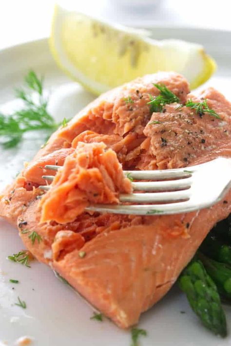 Steamed Salmon - Savor the Best Steamed Salmon Recipes, Frozen Salmon Recipe, Cook Frozen Salmon, Salmon In Air Fryer, Steamed Salmon, Steam Salmon, Frozen Salmon, Healthy Salmon Recipes, Steam Recipes