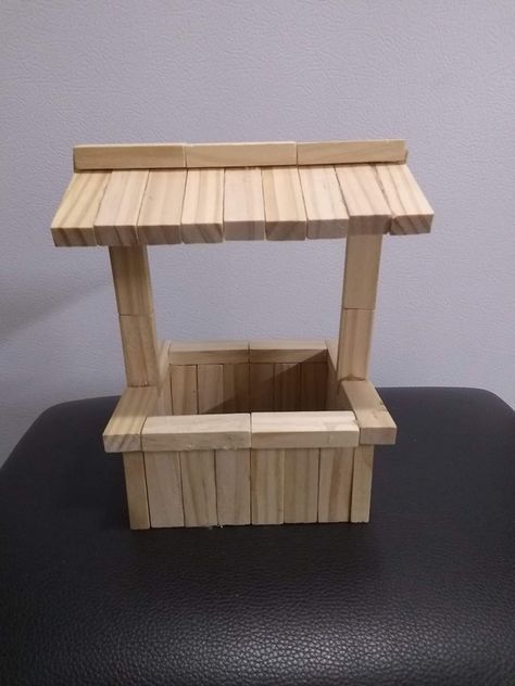 Jenga Block Birdhouse, Craft Stick Projects For Adults, Jinga Crafts, Jenga Ideas, Diy Jenga Blocks Ideas, Diy Jenga, Wood Blocks Diy, Craft Stick Projects, Dollar Store Diy Decorations