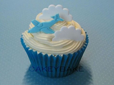 Cute Aeroplane Party, Airplane Cupcakes, Blue Airplane, Red Airplane, Frosting Chocolate, Airplane Cake, Airplane Baby Shower, Airplane Theme, Airplane Baby