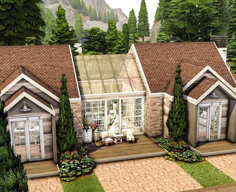 plummysims • elfathiera’s Instagram photo: “I made a house that has a built-in sun room feature in the center of the house. Made in Glimmerbrook because the lighting is 🔥 Do you like…” Cool Houses Sims 4, Sims 4 Cottage Mansion, Bloxburger House, Houses In Sims 4, The Sims 4 House Layout, Sims Build Inspiration, Sims House Plans Layout, Sims 4 One Story House, Cute House Layout