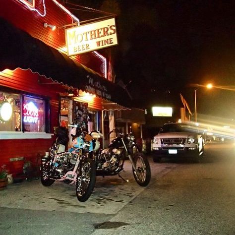 Western Rock N Roll Aesthetic, Biker Bar Aesthetic, Western Town Aesthetic, Southern Biker Aesthetic, 70s Dive Bar Aesthetic, 90s Bar, Country Dive Bar Aesthetic, Dive Bar Aesthetic, Dark Americana