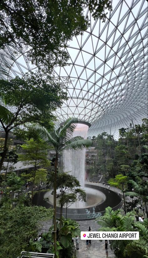 Singapore Airport Snapchat, Airport Snapchat Stories, Airport Snapchat, Singapore Airport, Catch Flights, Adventure Bucket List, Travel Pics, Snapchat Stories, Food Snapchat