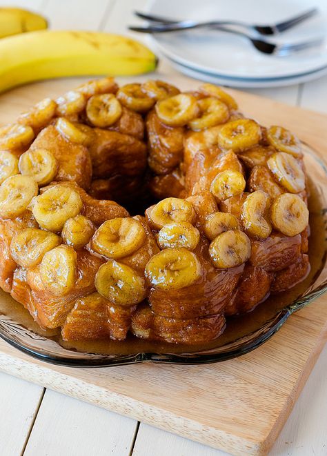 Banana Monkey Bread, Monkey Bread Recipe Easy, Banana Nutrition, Life In The Lofthouse, Banana Monkey, Thanksgiving Bread, Easy Monkey Bread, Apple Cinnamon Rolls, Banana Benefits