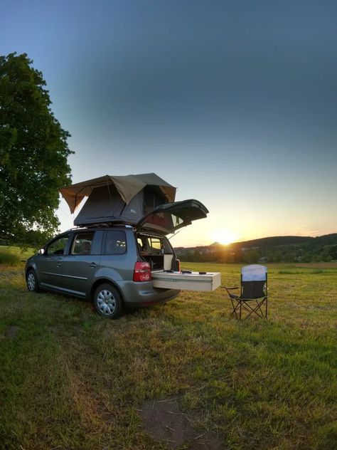 Volkswagen Touran 2.0 TDI DSG Highline Microcamper – Vans of Germany Volkswagen Touran, Vw Touran, Van Life, Glamping, Volkswagen, Suv, Germany, Van