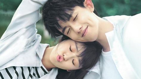 School Love Story, Chinese Tv Shows, School Romance, Spanish Posters, Drama Fever, Heart Touching Story, School Love, The Big Boss, What To Do When Bored