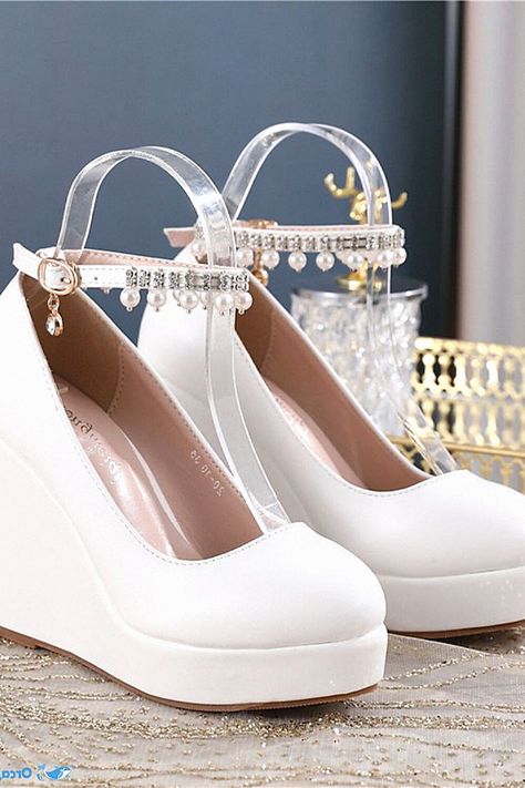 That comfy bridal wedges feel ideal for brides. If you're looking for comfort and style, those wedges could be the perfect fit. Pin this inspiration to your bridal board. Bridal Sandals Heels, Bridal Wedges, Wedding Wedges, Wedge Wedding Shoes, Comfy Flats, Bridal Sandals, Chic Wedding, Bridal Shoes, Wedge Shoes