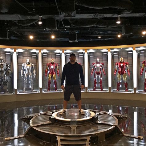 Next Iron man? Ahahah Iron Man House, Poster Background, Poster Background Design, Dream Garage, Detached Garage, Luxury House, Lion King, Aston Martin, Art Toy