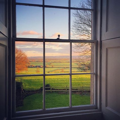 Last bit of golden light in the valley and a very cold night ahead of us ❄️❄️❄️ #thehatchseend #instaview #view #countryside #countryhouses #england #englishcountryhomes #wiltshire Elizabeth Core, We Were Liars, Amy March, Pride Prejudice, Window View, Cottagecore Aesthetic, Little Women, Through The Window, Anne Of Green Gables