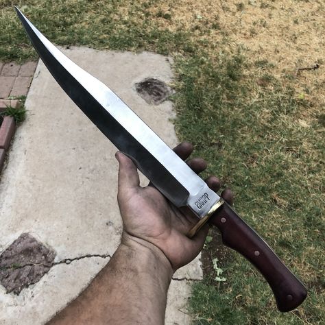 Finished this big knife this last week. : Bladesmith Big Knives, Big Knife, Forging Knives, Knife Patterns, Pretty Knives, Dagger Knife, Kitchen Cutlery, Knife Art, Cool Knives