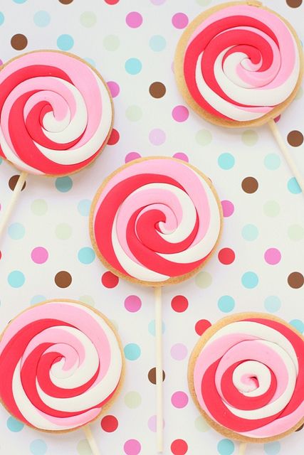 Lollipop Cookies, Fresh Fruit Recipes, Cookie Pops, Pretty Cookies, Creative Cookies, Cookie Inspiration, Cute Cookies, Cookie Art, Icing Cookies