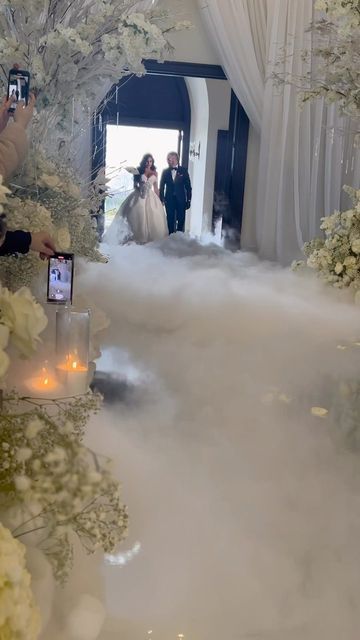 THE WEDDING BLISS on Instagram: "Note: get a fog machine 📝 🎥: @senadakxo" Fog At Wedding, Fog Machine Wedding Ceremony, Fog Machine Wedding Entrance, Wedding Ceremony Venue Ideas, Fog Wedding Entrance, Wedding Fog Machine, Heaven Wedding Theme, Heaven Themed Wedding, Simple Wedding Venue Ideas