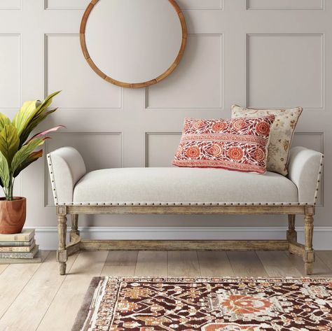 10 upholstered benches for your mudroom or a cozy corner in your home. Sofas Ideas Living Room, Upholstered Entryway Bench, Foyer Bench, Downstairs Living Room, Upholstered Settee, Settee Bench, Sofa Design Ideas, Room Bench, Upstairs Hallway