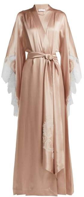 Feminine Nightwear, Women Nightwear Outfit, Oversized Kimono, Carine Gilson, Silk Nightwear, Kimono Design, Beige Silk, Satin Kimono, Silk Robe