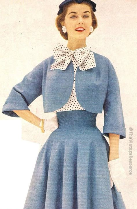 1950s Vintage Fashion, Fashion 50s, Fashion Decades, Vintage Fashion 1950s, 50's Fashion, Vintage Suit, Fifties Fashion, Well Dressed Women, Look Retro