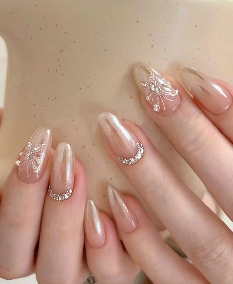 Nail With Gems Rhinestones, Nude Diamond Nails, Christmas Nails With Gems, Fairy Nails, Nude Polish, Classy Christmas, Nail Jewelry, Diamond Nails, Crystal Nails