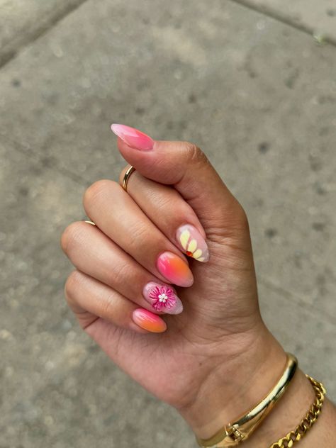 #almond #almondshapenails #nails #pink #orange #aesthetic #girly #summer #fashion #colorful #trendy #trendynails Cute Funky Nails Almond, Pink And Orange Nails Design, Pink Orange Nails Summer, Aubrey Nails, Colorful Almond Nails, Orange Pink Nails, Pink Orange Aesthetic, Hawiian Nails, Pink And Orange Aesthetic