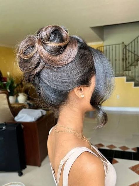 Bridal Updo Accessories, Updo With Extensions Wedding, Wedding Updos For Long Dark Hair, Loose Hair Up, Cute Updos For Wedding, Bridal Up Do With Veil High Bun, Wedding Reception Hairstyles Guest, Updo For Bridesmaid Medium Hair, Hair Updos Bun