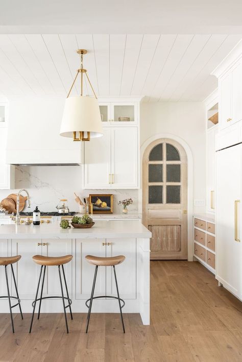 Arizona Homestead - Studio McGee Studio Mcgee Flooring, Pure Salt Interiors Kitchen, Mcgee Kitchens, Arizona Homestead, Mcgee Kitchen, Studio Mcgee Kitchen, Kitchen Light Fixtures, Pure Salt Interiors, Homestead Kitchen