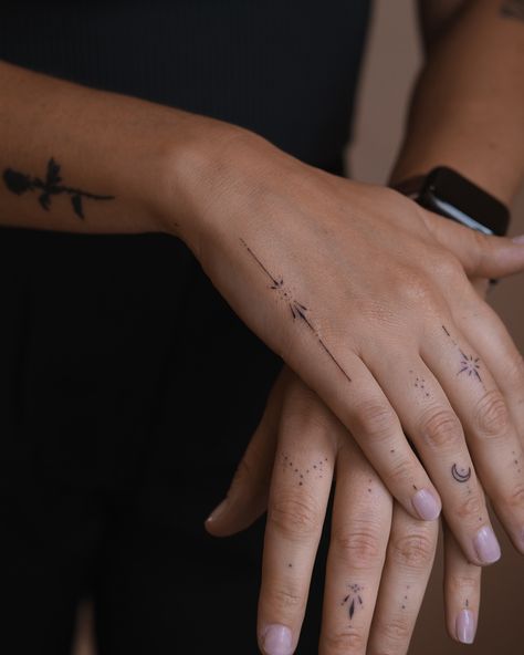 New mini tattoos + healed fingers tattoo with small touch up Lisbon : bookings are open for 7-11 of October; 21;22;23;27-30 of October/ November #handpoke #stickandpoke #annpokes #handpokers #stickandpokeartist Dots Tattoo Finger, Boho Finger Tattoos, Witchy Finger Tattoos, Should I Get A Tattoo, Inside Finger Tattoos, Fingers Tattoo, Dots Tattoo, Shin Tattoo, 7 Tattoo