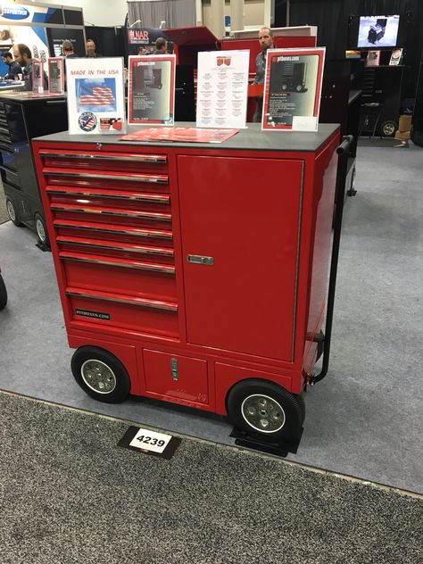 Pit Cart, Atelier Garage, Industrial Design Furniture, Tool Boxes, Shop Layout, Welding Projects, Tool Storage, Workbench, Design Furniture