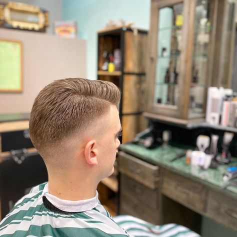 Mens hair in general Short Haircut Names, Texture Haircut, Haircut Names, Haircut Names For Men, Low Skin Fade, Light Eyebrows, High Skin Fade, Military Haircut, Flat Top Haircut