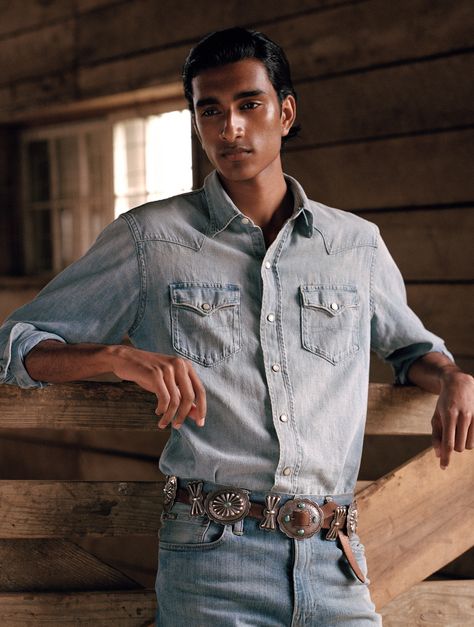 Polo Ralph Lauren Denim Fall Winter 2019-20 Campaign | Fashion News | Kendam Western Denim Shirt Men, Ralph Lauren Denim Shirt, Ralph Lauren Love, Denim Outfit Men, Fashion Shoots, Jeans Street Style, Western Denim Shirt, Denim Outfits, Black Men Street Fashion