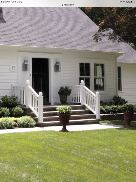 Small Front Porch With Steps, Wooden Front Steps Entrance, Exterior Stairs To Front Door, Front Stairs Ideas Exterior, Front Stoop Ideas, Front Steps Ideas, Uncovered Front Porch, Small Front Porches Designs, Porch Step Railing