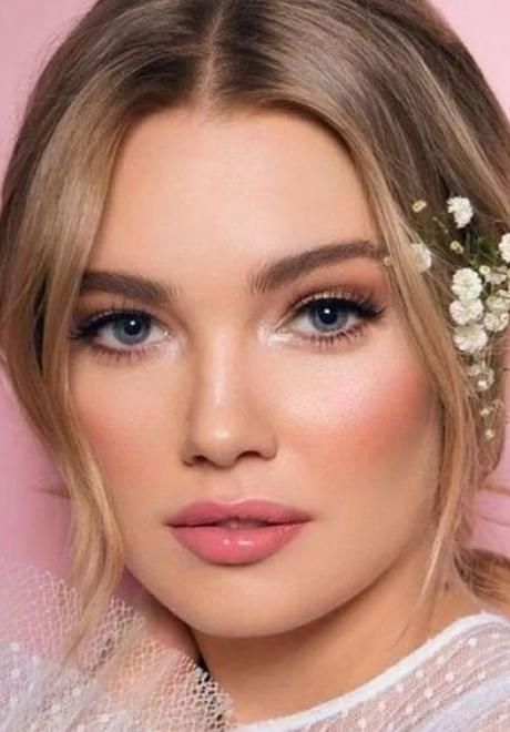 Natural Bridal Makeup | Arabia Weddings Wedding Makeup Blonde, Bride Makeup Natural, Bridal Makeup For Blondes, Make Up Sposa, Soft Bridal Makeup, Summer Wedding Makeup, Wedding Eyes, Wedding Eye Makeup, Glam Wedding Makeup