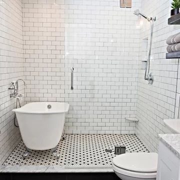 Big Bath Tub Shower Combo, Bathtub In Shower Combo, Small Bathroom With Shower And Bathtub, Shower With Clawfoot Tub Inside, Soaker Bathtub Shower Combo, Shower And Bathtub Combo, Claw Foot Tub Bathroom Ideas Farmhouse, Free Standing Bathtub Shower Combo, Small Bath With Shower And Tub