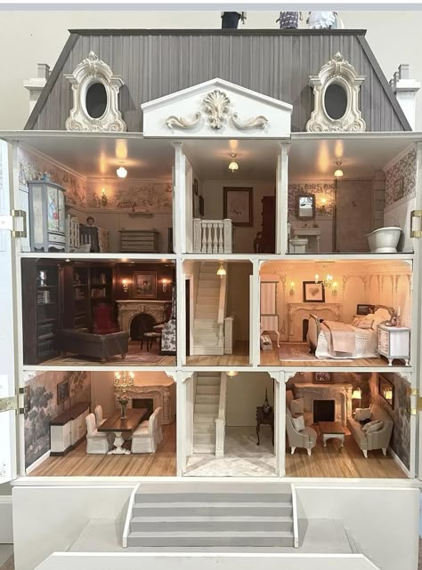 Georgian Dolls House Interiors, Victorian Dollhouse Interior, Dollhouse Closet, White Doll House, Dollhouse Exterior, French Doll House, Dollhouse Victorian, Mini Objects, House Renovation Projects