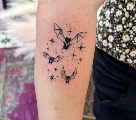 Bat Fine Line Tattoo, Bat Thigh Tattoo, Small Bat Tattoo Ideas, Bat Outline Tattoo, Bat Tats, Bat Outline, Bats Tattoo Design, Outline Tattoo, Bat Tattoo