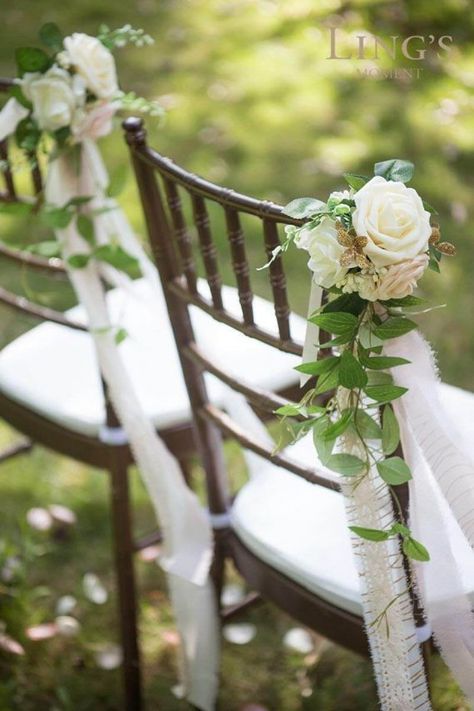 Pew Flowers, Aisle Decorations, Wedding Chair Decorations, Aisle Flowers, Unique Wedding Flowers, Wedding Aisle Decorations, Wedding Floral Centerpieces, Flower Centerpieces Wedding, Aisle Decor