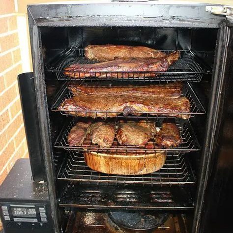 Bradley Smoker Recipes, Where To Eat London, Bbq Smoker Recipes, Smoker Recipes Electric, Bradley Smoker, Meat Smoker, Smoker Cooking, Pork N Beans, Smoked Meat Recipes