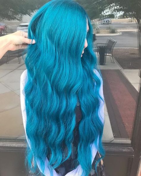 Blowout Taper Fade, Arctic Fox Aquamarine, Aqua Hair Color, Blowout Taper, Blue Mermaid Hair, Mermaid Things, Bright Blue Hair, Ocean Hair, Blue Ombre Hair