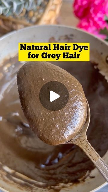 Henna On Grey Hair, Natural Henna Hair Dye, Coffee Hair Dye, Henna For Hair, How To Make Henna, Natural Hair Dye, Amla Powder, Henna Hair Dye, Glowing Skin Diy