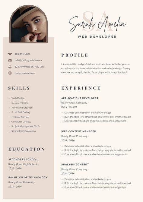 Brown Beige Minimalist CV Resume - Templates by Canva Minimal Resume Design, Template Brown, Hr Resume, College Resume Template, It Cv, College Resume, Professional Resume Examples, Graphic Design Cv, Modern Resume Design