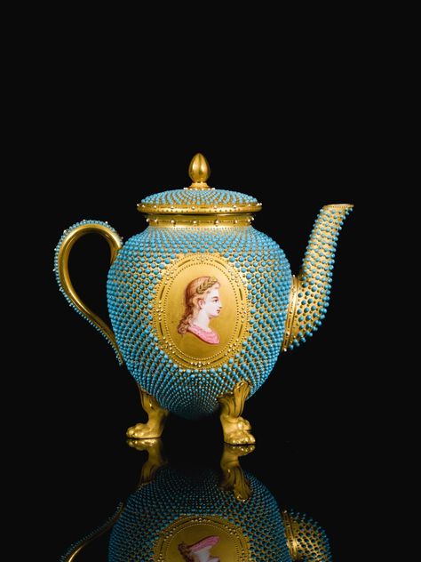 A rare Royal Worcester jewelled 'Countess of Dudley' service teapot and cover, circa 1867 Estimate 3,000 — 5,000 GBP LOT SOLD. 8,125 GBP English Teapots, Cute Teapot, Coffee Service, Coffee Pots, Tea And Coffee, Antique Tea, Royal Worcester, Chocolate Pots, Gold Dots