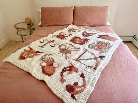 Zodiac Icons Blanket Border Knit Square Patterns, Zodiac Icons, Knitted Squares Pattern, Blanket Border, Two Of Wands, French Market Bag, Mattress Stitch, Yarn Hats, Lion Brand Yarn