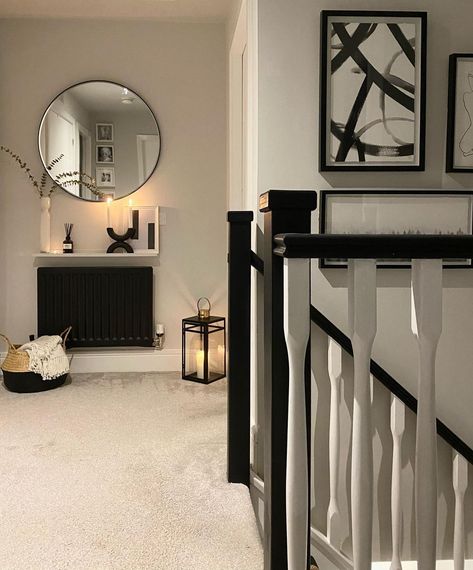 Hallway Decorating Top Of Stairs, Landing Hallway Decor, Black And White Upstairs Hallway, Landing Table Ideas Upstairs, Landing Room Ideas, Upstairs Hallway Ideas Modern, Black And White Landing, Top Of Staircase Landing Ideas, Cream And Black Hallway