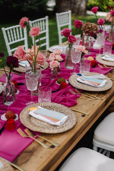 Table Runner Wedding Pink, Magenta Party Decor, Pink Themed Table Decor, Dark Pink Table Setting, Lunch Decorations Table Simple, Simple Pink Table Setting, Pink Runner Table, Pink Table Decor Wedding, Pink Flower Table Decor