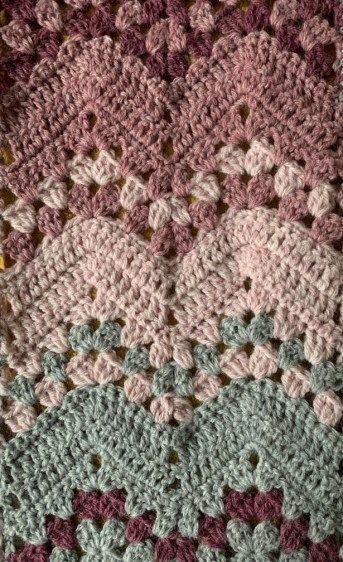 6-Day Sweetheart Blanket - Betty McKnit Betty Mcknit Patterns, 6 Day Crochet Blanket, Sweetheart Blanket, Crochet Ripple Afghan Pattern, Valentine's Day Crochet, Crochet Blanket Vintage, Ripple Afghan Pattern, Crochet Ripple Afghan, Crochet Ripple Pattern