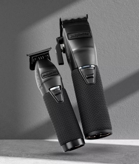 Clippers Barber Tools, Barber Photoshoot, Barber Aesthetic, Haircut Salon, Barber Accessories, Barber Clippers, Straight Razor Shaving, Barbershop Design, Barber Shop Decor