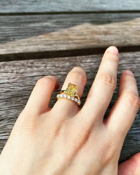 Yellow Sapphire Engagement Ring, Bride Stuff, Yellow Sapphire Ring Engagement, Yellow Gemstone Ring, Yellow Diamonds Engagement, Yellow Diamond Engagement Ring, Ring Inspo, Expensive Jewelry Luxury, Yellow Diamonds