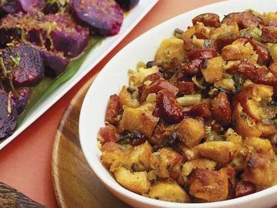 Okinawa Sweet Potatoes Prosciutto Bread, Bread Stuffing, Fennel Recipes, Sausage Recipe, Thanksgiving Stuffing, Hawaiian Food, Stuffing Recipes, Sweet Potato Recipes, Italian Sausage