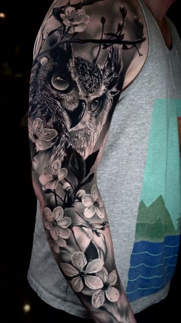 Owl Tattoo Realism, Realism Sleeve Tattoo, Photorealism Tattoo, White Owl Tattoo, Realistic Owl Tattoo, Owl Tattoo Sleeve, Tattoo Homme, Animal Sleeve Tattoo, Wolf Tattoo Sleeve