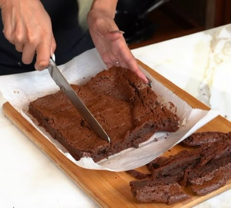 Affordable Zero Carb Diet Brownies Recipe No Carb Brownies, Choc Zero Recipes, Zero Carb Desserts Easy, Zero Carb Sweets, Carnivore Brownies, Carnivore Diet Recipes Dessert, No Carb Dessert Recipes, Zero Carb Recipes, Zero Carb Desserts