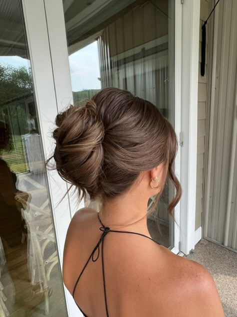 Prom Updo Brunette, Loose Bun Prom Hair, Bridesmaid Hair Brown Medium Length, Wedding Hairstyles Updo Brown Hair, Bridesmaid Hair Dark Brown Updo, Brown Bridesmaid Hair, Prom Hairstyles Bun Classy, Updo With Loose Curls, Updos For Long Brown Hair