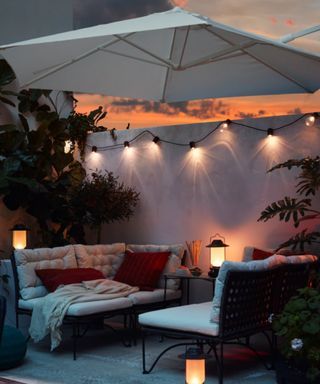 7 IKEA Outdoor ideas for the perfect home terrace Ikea Outdoor Ideas, Ikea Australia, Ikea Outdoor, Metal Outdoor Furniture, Lights Black, Rattan Garden Furniture, Small Space Gardening, Scandinavian Furniture, Types Of Furniture